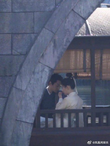 Liu Yifei, Chen Xiao pulls hand road to appear, the belle matchs a handsome young man, this battle array is good fear to faint him knock