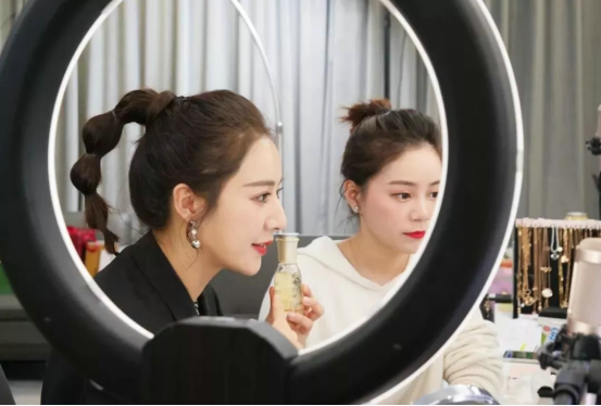 薇娅：人生是用来改变的，关于我的成功，你不知道的3个故事