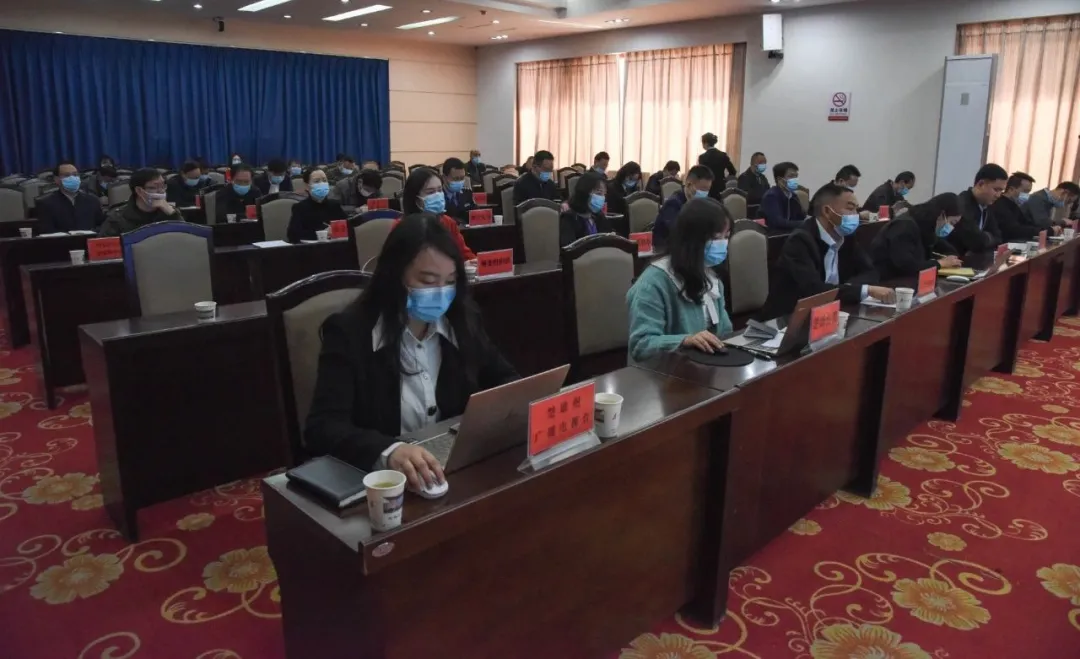 楚雄州检察院出台“我为群众办实事”十项措施