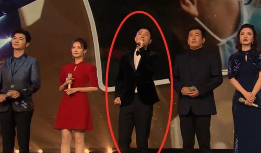 李小璐金鹰女神镜头被剪，前夫贾乃亮C位献唱，二人对比太明显