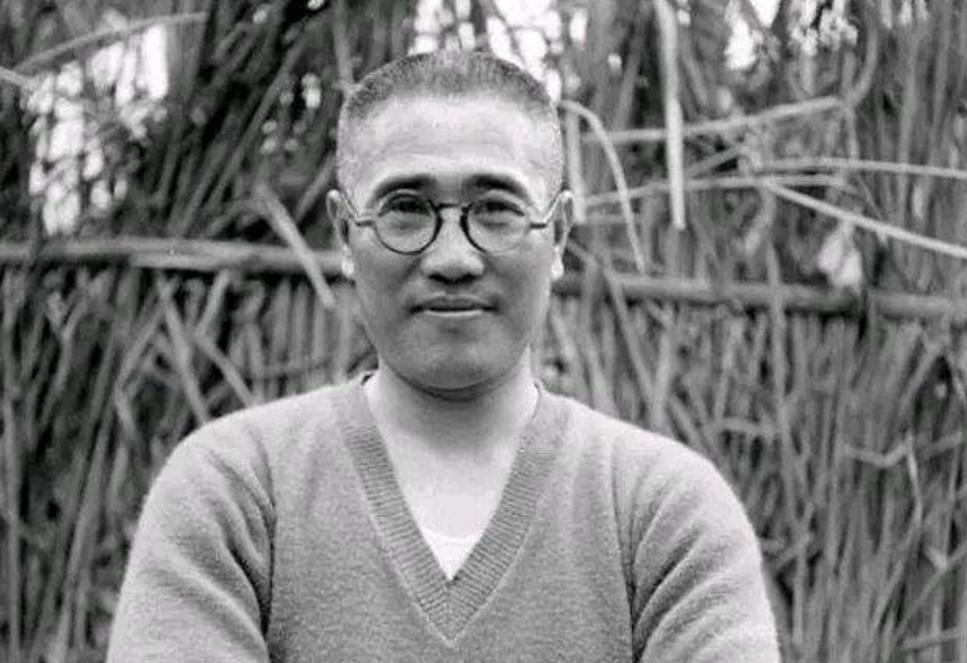林彪素来沉默寡言，罕见大发雷霆，为何掀翻酒