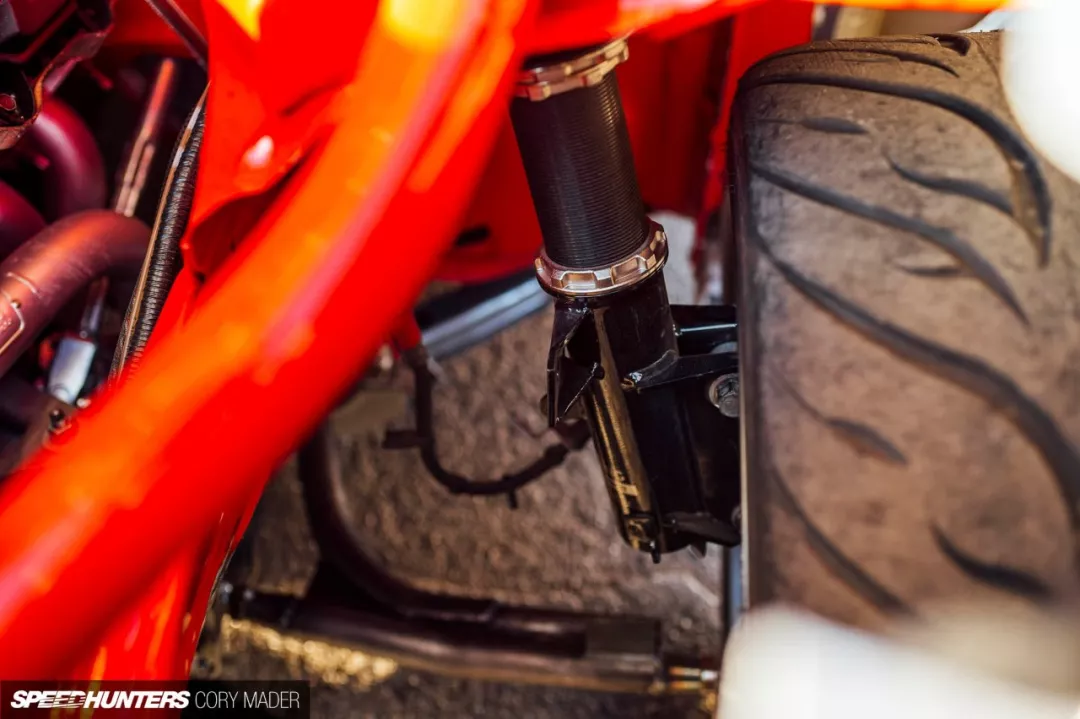 蒙迪欧装上大V8玩漂移？没野马什么事了