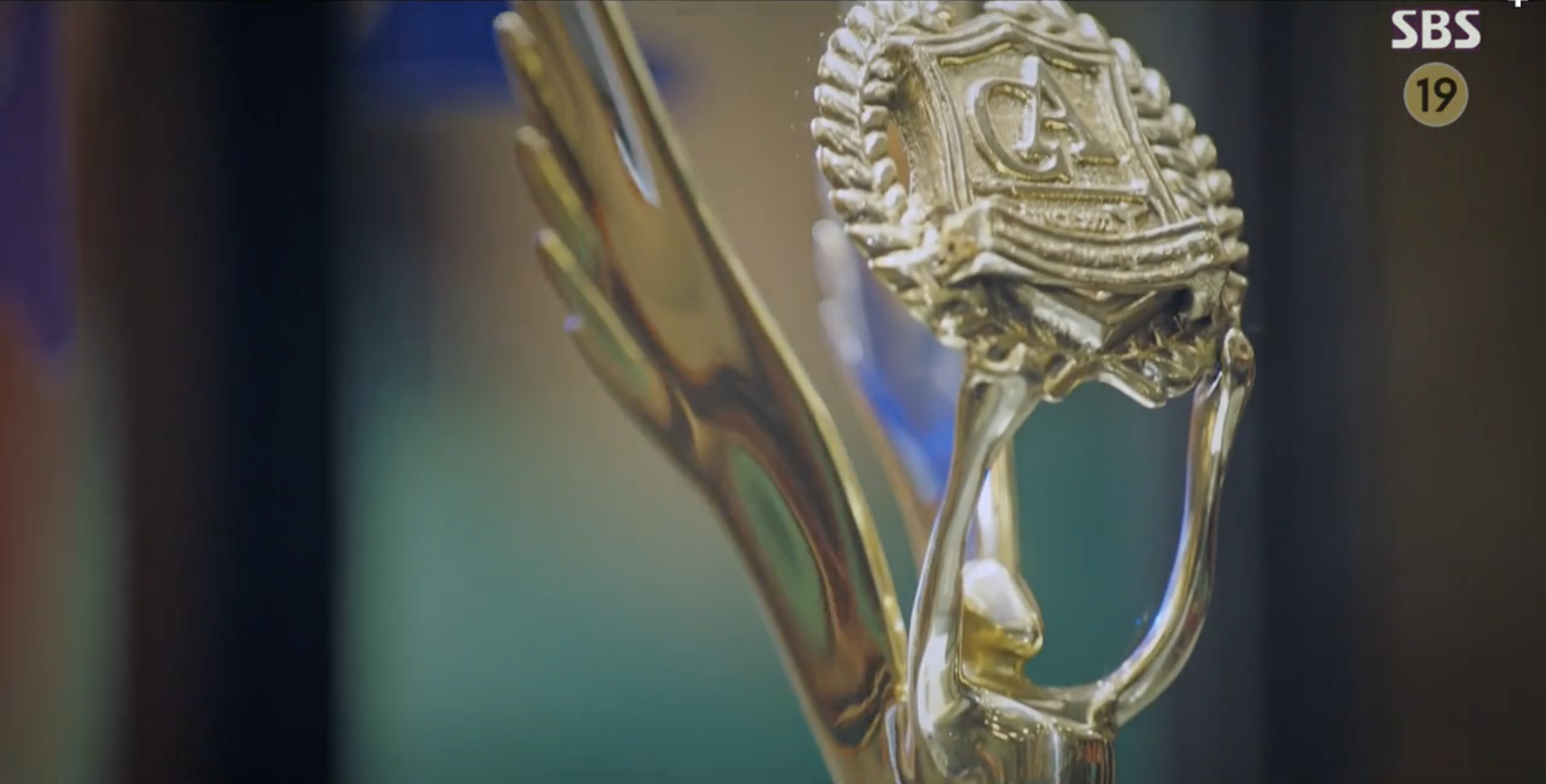 韩剧《顶楼2第二季》在线免费观看(全1-16集全完整加长版)【1080高清