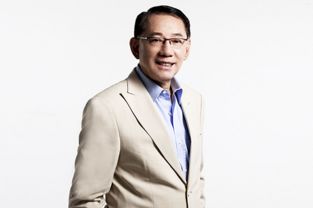 号称商业传奇杨受成，情史丰富，他的一生是什