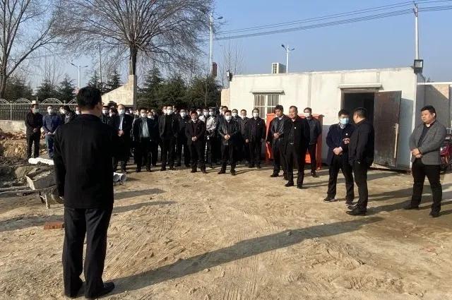 兰陵县新兴镇到兄弟乡镇考察学习