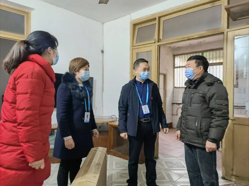 宜宾市第四人民医院：情系退休老党员 殷殷关怀暖人心