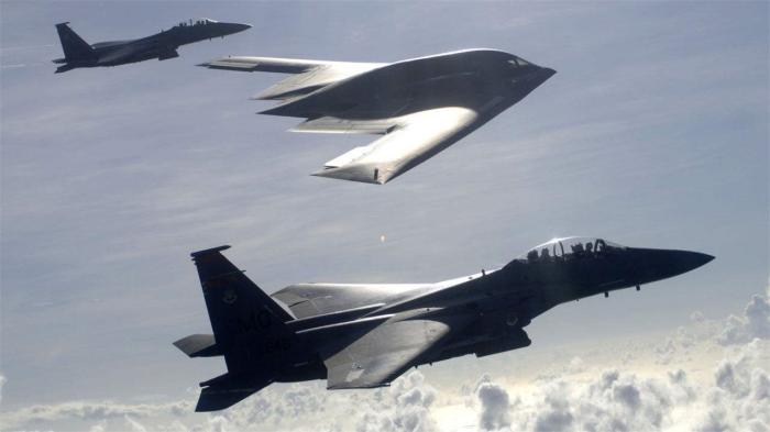 轰20战机不久将横空出世，美国研究50年，我国破B2轰炸机终极秘密