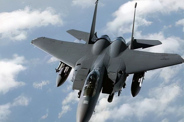 ����ǹʹ���ж����£�������������Ϊ�����ձ�����ֻ�����Լ�����