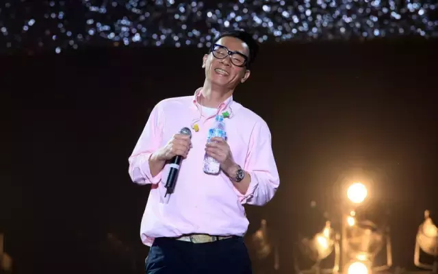 《鹿鼎记》10位主演近况：男三离婚4次，“二老