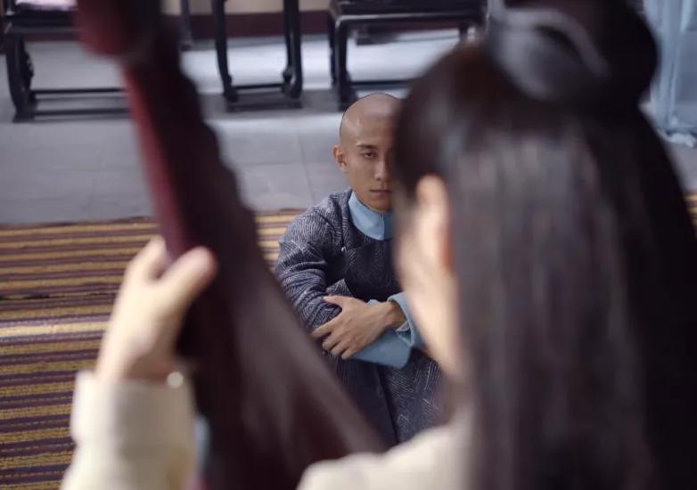 新《鹿鼎记》陈圆圆上线，演员脸肿身材发福，又成历届最差一版