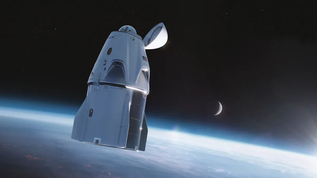 SpaceX素人太空旅今晚結束，又翻跟頭又彈琴，4個人在太空艙玩嗨了