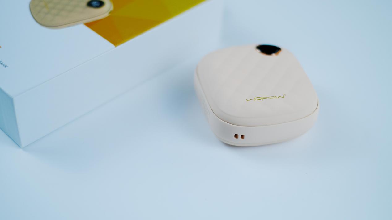 沃品WH-07暖手充电宝亲测，小姐姐寒冬暖手秘诀