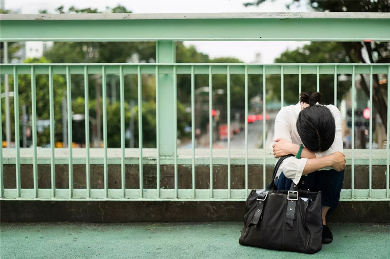 日本300万贫困女性，华丽的背后是腐朽