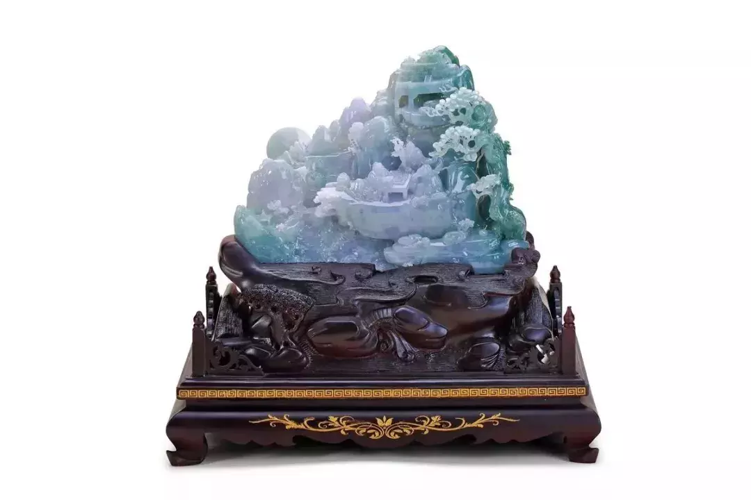 一块4色翡翠能卖300万?翡翠的颜色越多越值钱?千万别被骗了