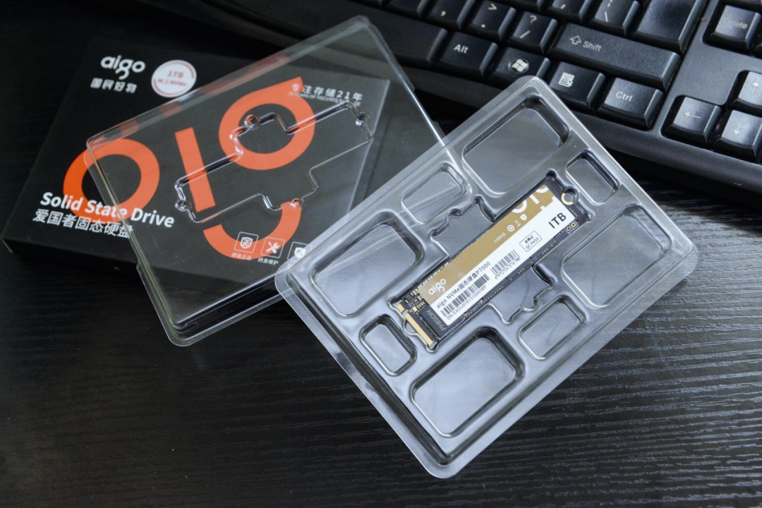 aigo国民好物固态硬盘P7000简评：如何实现PCIe 4.0满速运行