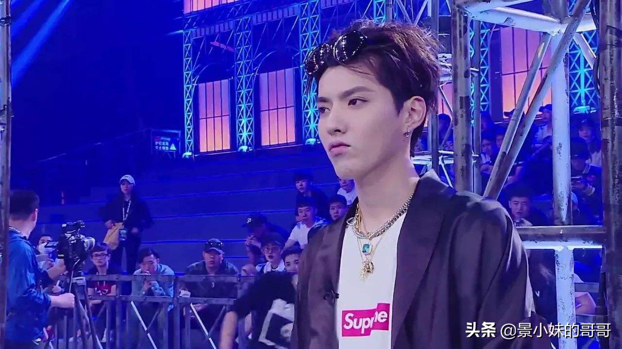 吴亦凡明明是加拿大籍，他为什么每次在节目中都说自己是中国人呢