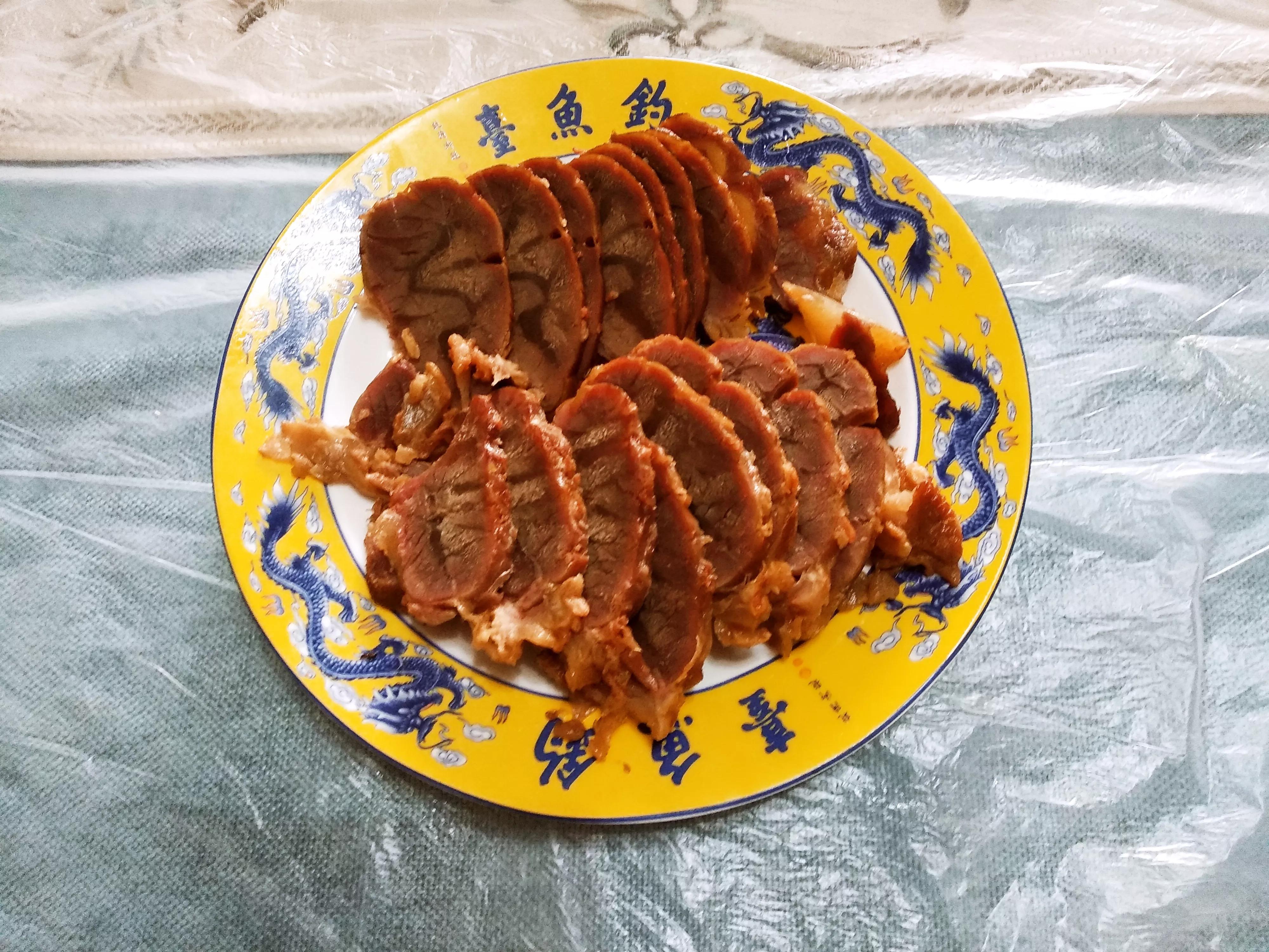 周末哥嫂来做客,不到300做了8道菜,嫂子:比饭店花800还实惠