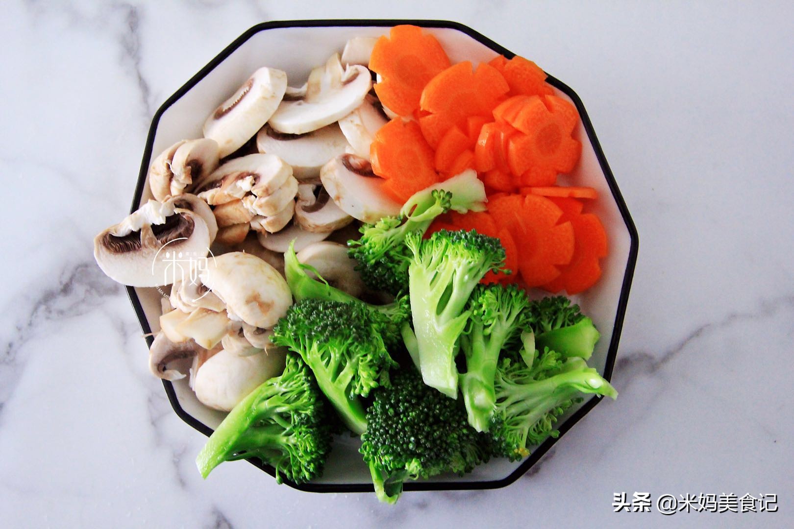 图片[4]-胡萝卜西兰花炒口菇做法步骤图 味道鲜美营养极好-起舞食谱网