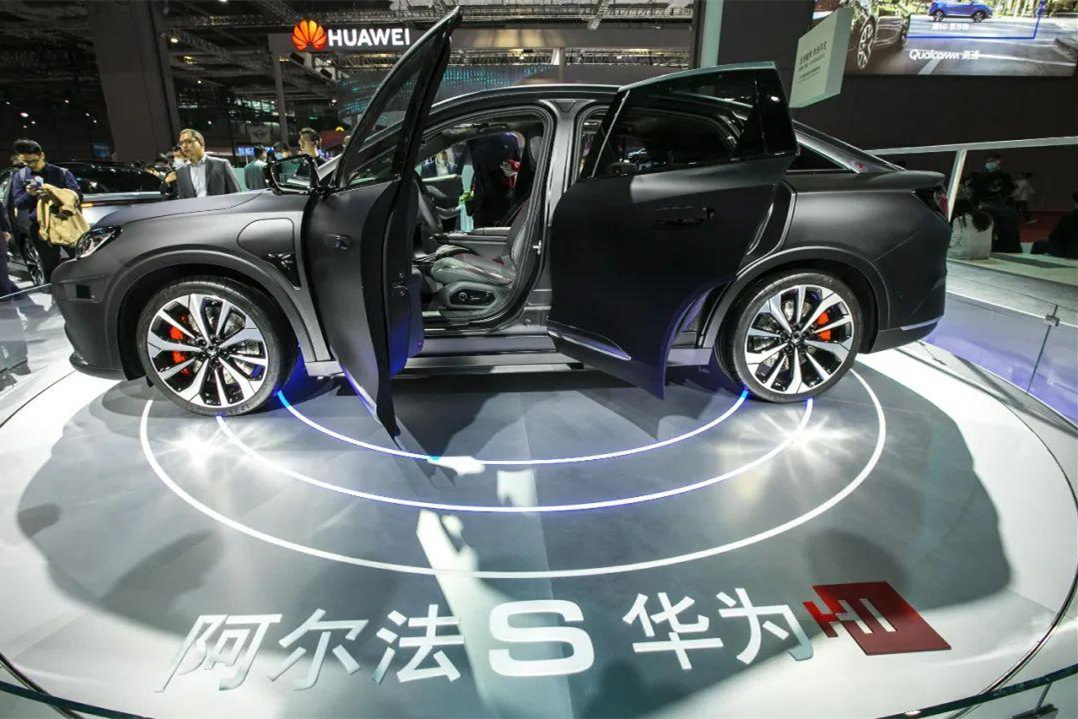 华为也下场“造车”，水平到底如何？