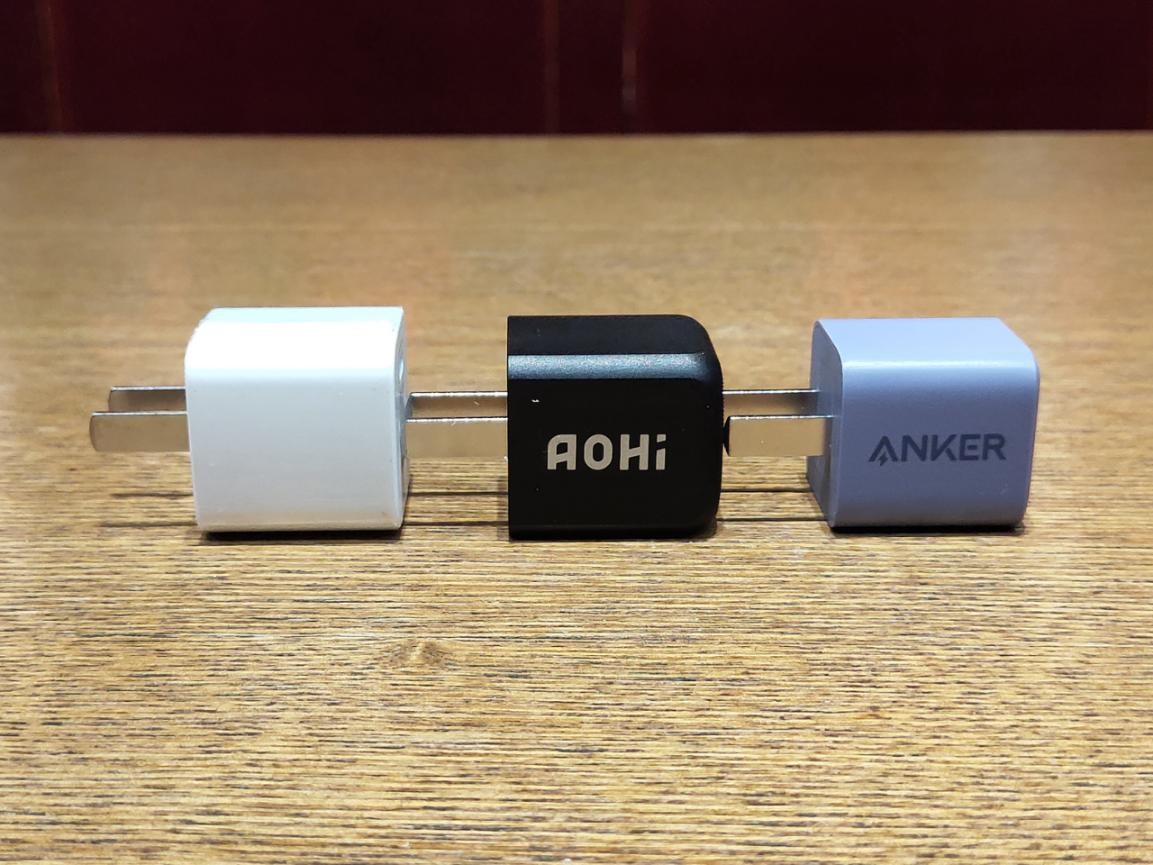 拇指般大小体积，AOHI Magcube 30W充电器上手体验