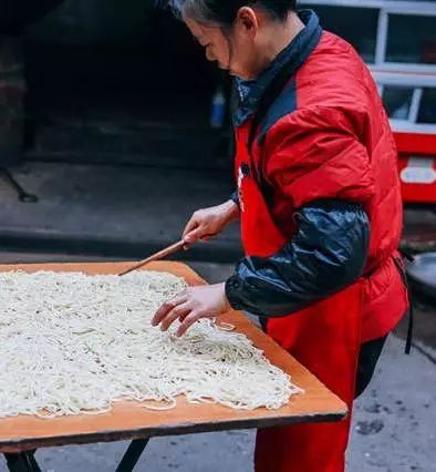 我用100张照片，告诉你武汉人是怎么过早的