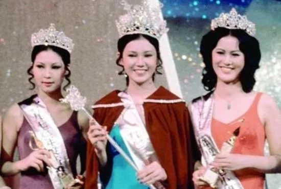 女神赵雅芝，远没你想象的那样单纯，三段情史无缝衔接，她凭什么