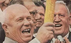 历史上的苏联有多牛？在联合国演讲时，赫鲁晓