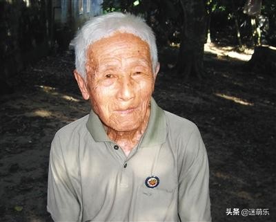 抗战老兵瞒着母亲参军，再见时，他86岁母亲106岁，场面感天动地