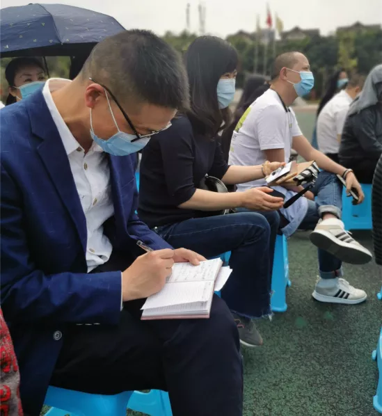 成都高新区中和小学丨家校共育课堂让孩子对未来充满希望