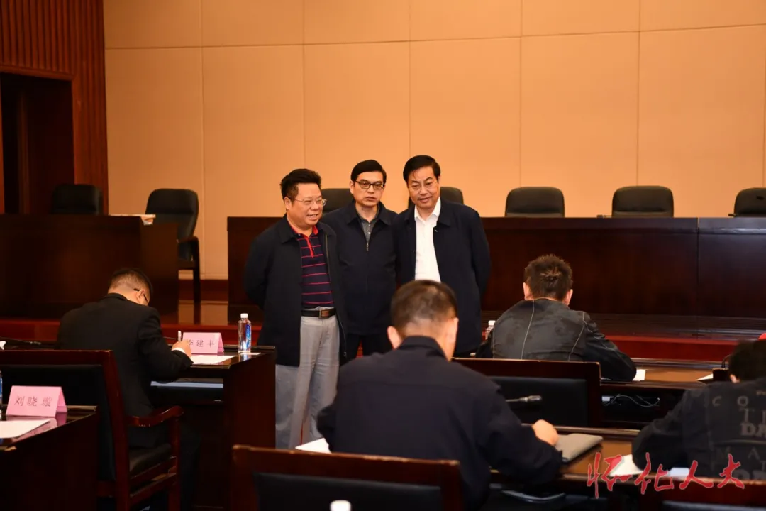 切实提升司法干警履职素能—怀化市人大举行“司法公正怀化行”刑事诉讼法考试