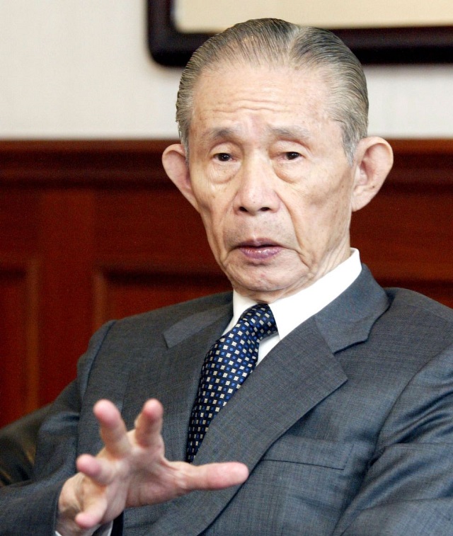 王永庆：从米店起家做到台湾首富，留下400亿巨