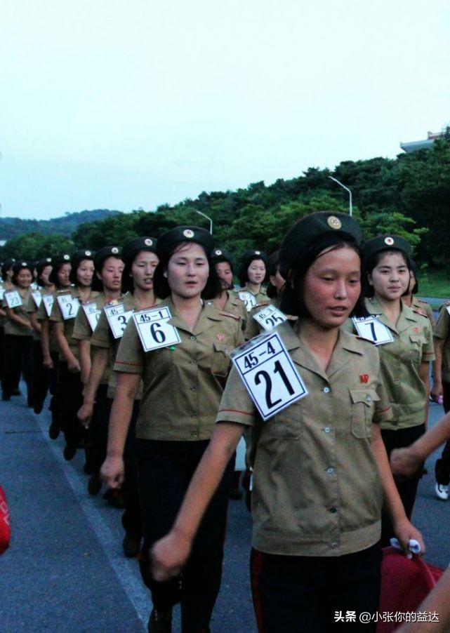 走进朝鲜：朝鲜女孩为什么喜欢当兵？