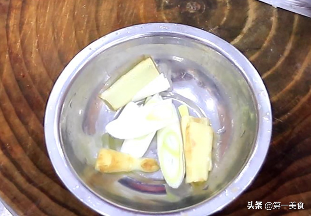 图片[8]-【榨菜鱼块】做法步骤图 鱼块鲜嫩 汤汁浓白-起舞食谱网