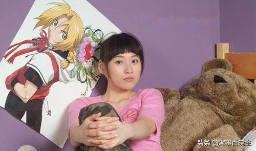 曾出演《家有儿女》的夏雪，地下室被富二代暴打，32岁过成啥样了