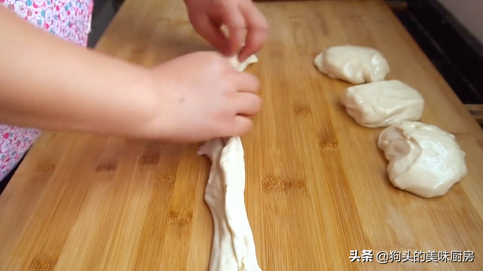 手抓餅家常做法，不用揉麵，外酥裡軟，和外面賣得一樣好吃