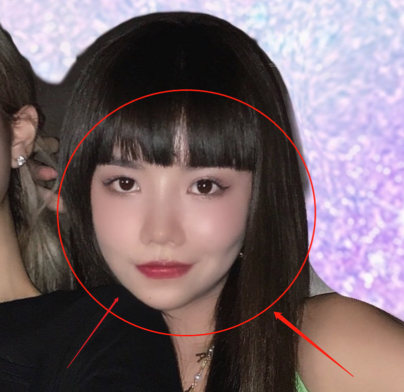 安崎和周扬青合照流出，大家都在关注颜值，我却注意到发型