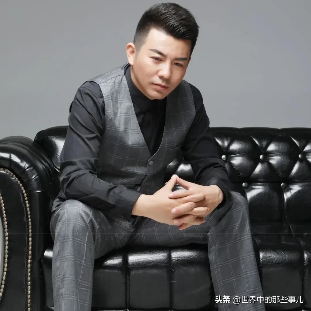 昨天有个叫凸爷的,不明情况,还当抖音平常pk一样