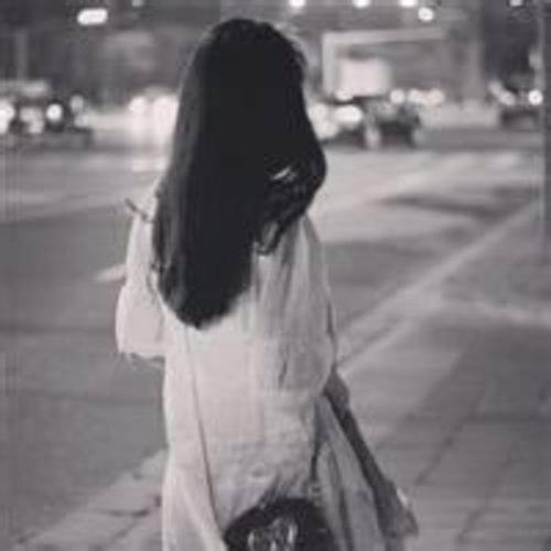 让男人看了心碎的伤感句子：原来，失去比拥有踏实多了