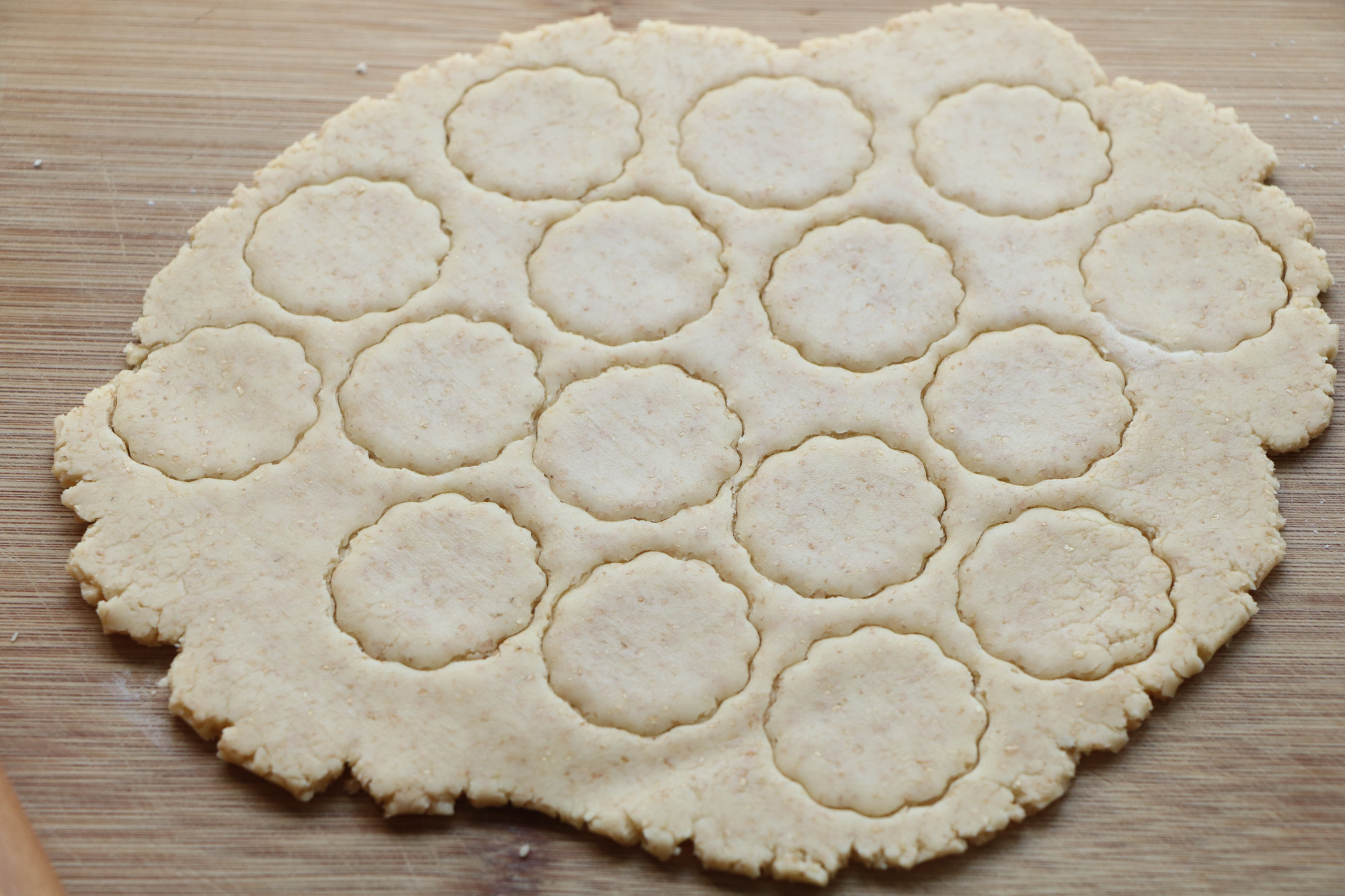 又香又脆，简单又好吃的全麦饼干，新手一看就会，出炉满屋飘香