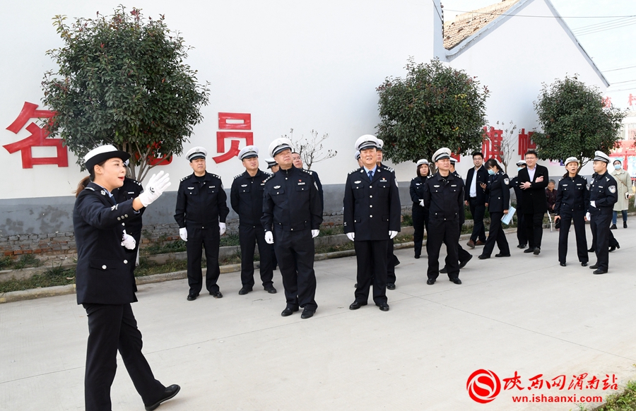 渭南市“一盔一带”再推进暨“美丽乡村行”交通安全巡回宣传活动启动仪式在华阴举行