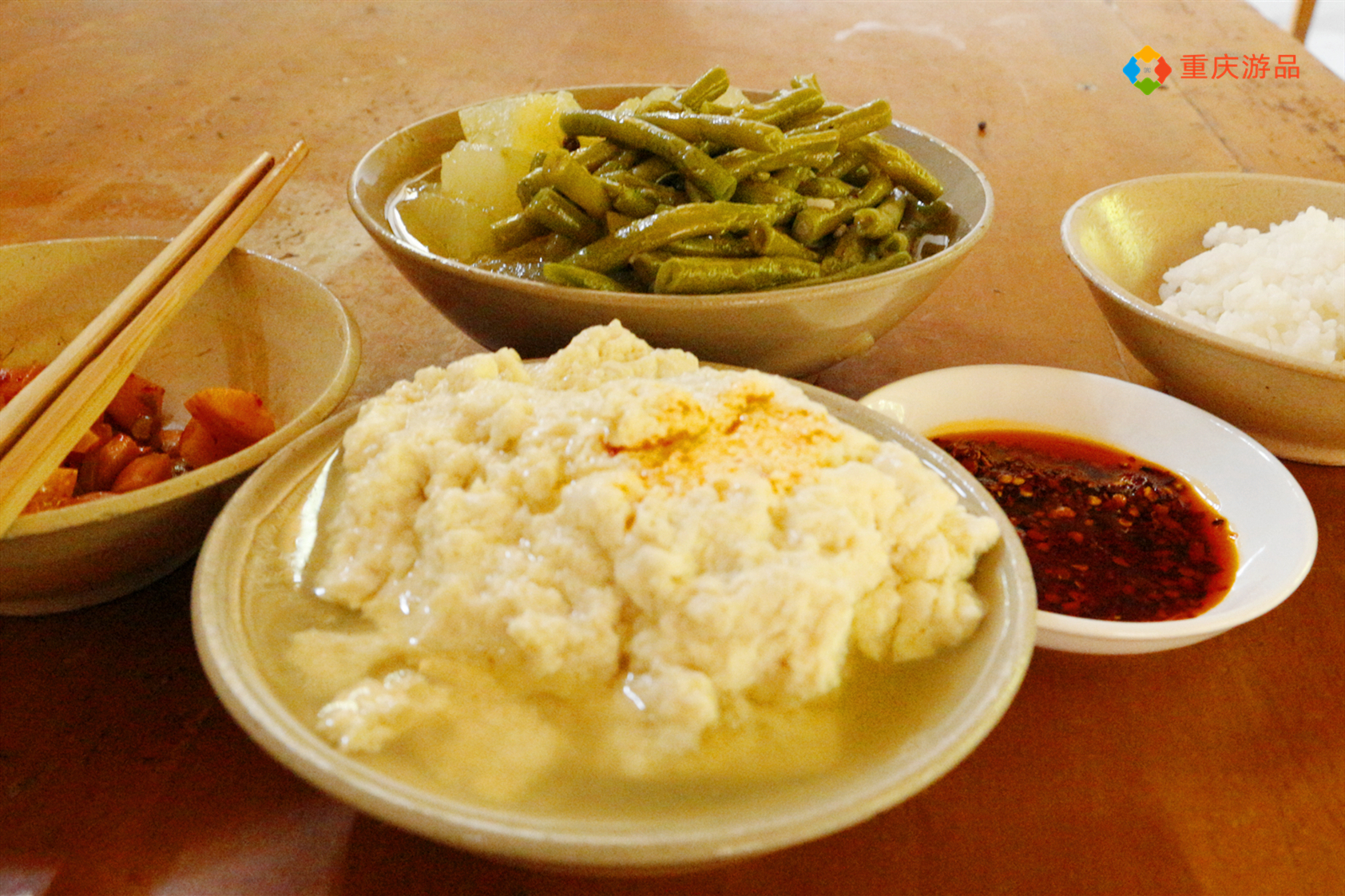 重庆南山上的涂山寺，花10块钱可以过一天，餐厅里还卖荤菜？