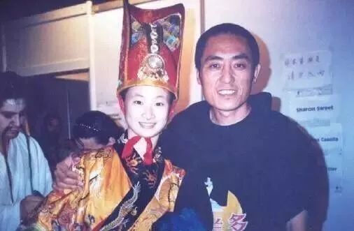 還記得王小蒙的扮演者王亞彬嗎？離開(kāi)趙本山后，她一樣大殺四方