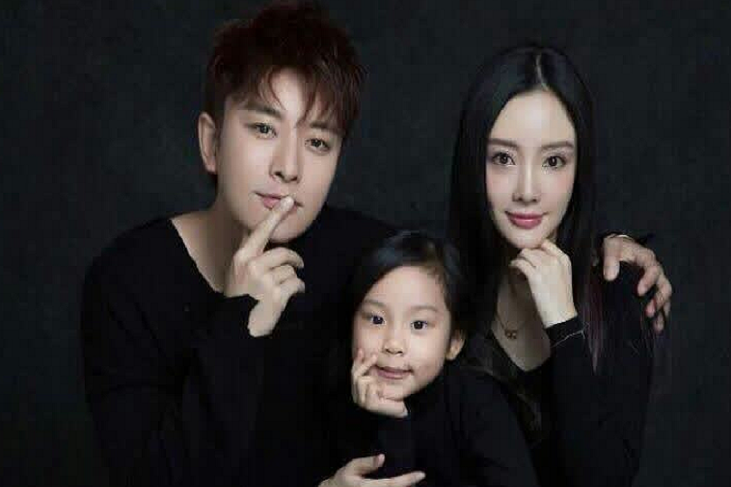 《爸爸回來了》8年後，甜馨暴風式成長，父母離婚沒耽誤她變優秀