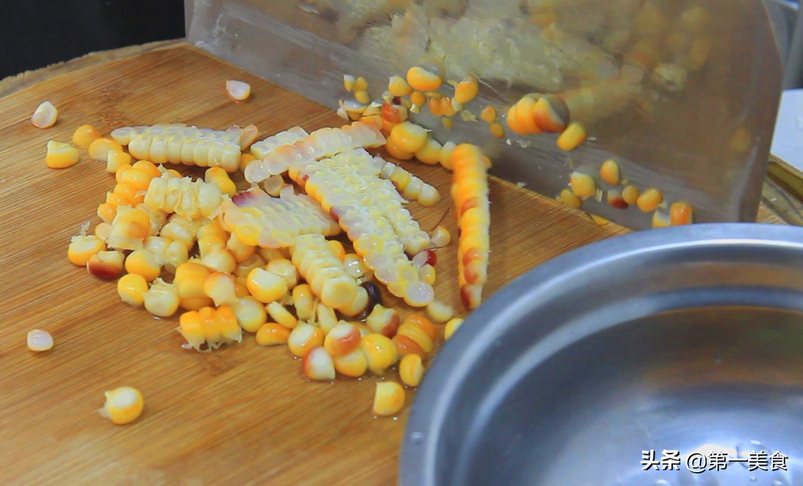 图片[7]-厨师长分享简单又好吃的玉米滑蛋 只需这一个步骤 鸡蛋滑嫩鲜-起舞食谱网