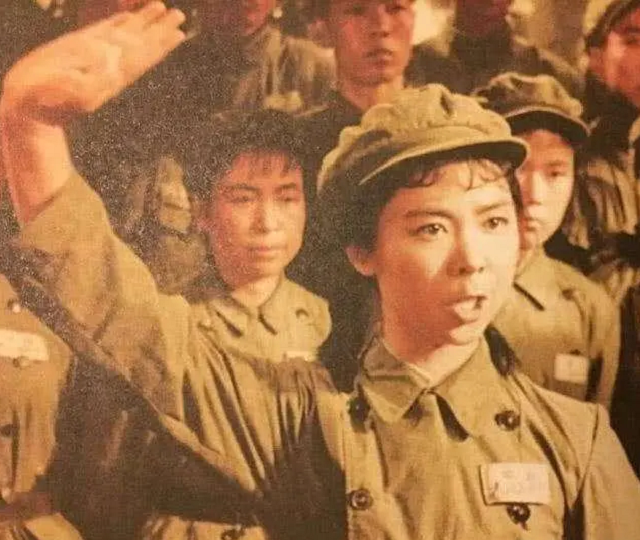 1979年，上甘岭坑道唯一女兵赴美访问，被当年美战俘一眼认出