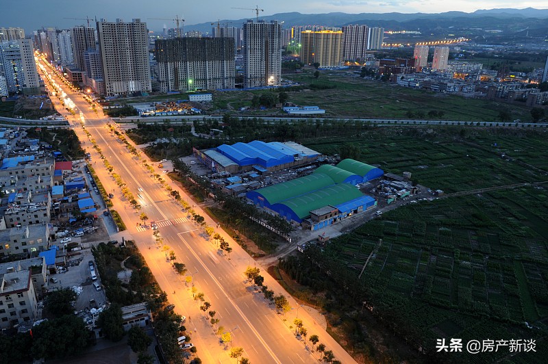 想在今年买房，越靠近这3处房子越保值，专家：