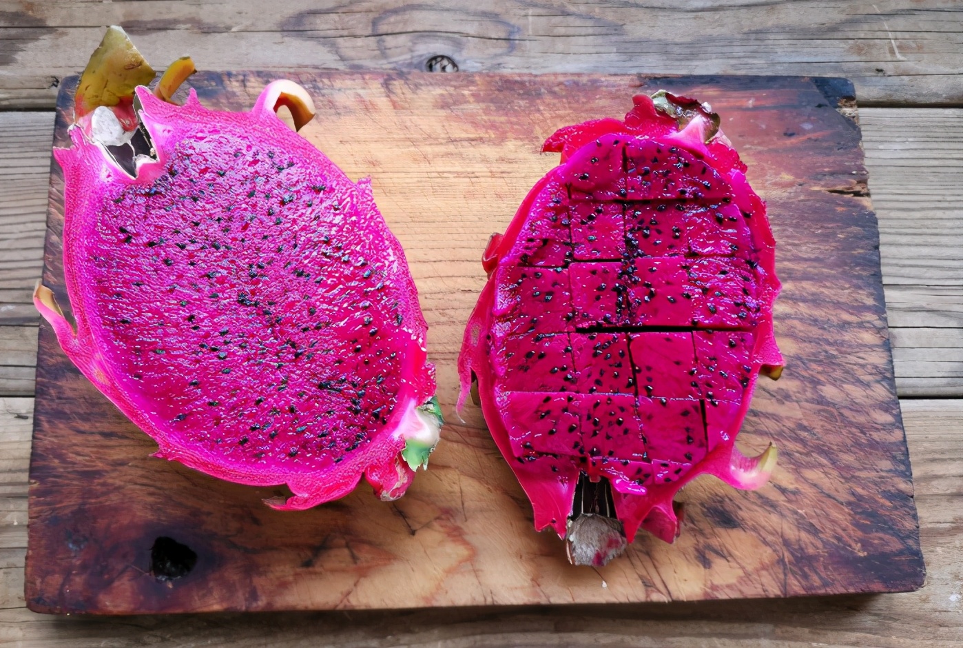 1個火龍果，1盒牛奶，教你做這個簡單的甜品，奶香濃郁入口即化