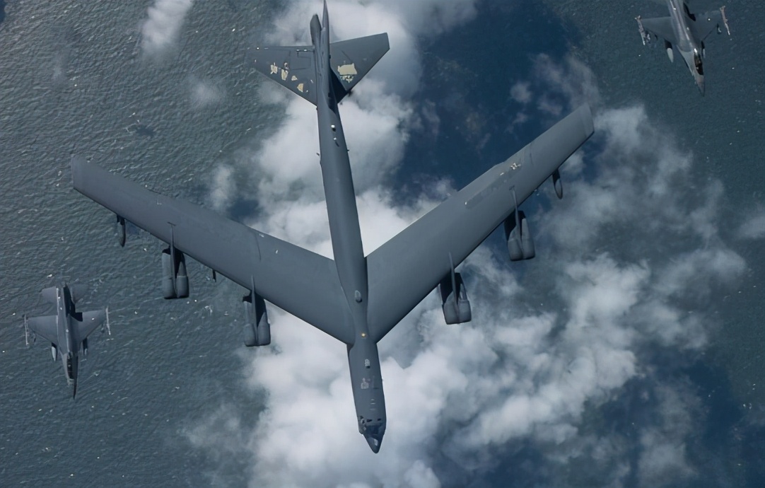 特朗普走前给拜登挖的坑，无意间帮了中国，美