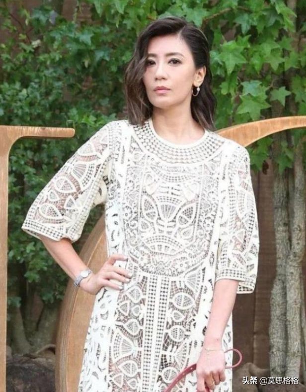 被贾静雯骗了好久，看到无修图下的她，网友：