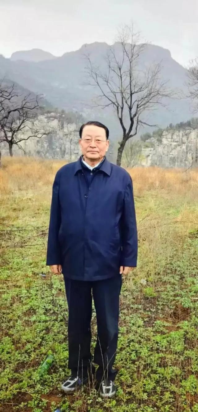 涉县籍老兵军旅书法家王成志挥毫泼墨祝贺河北省旅发大会圆满成功